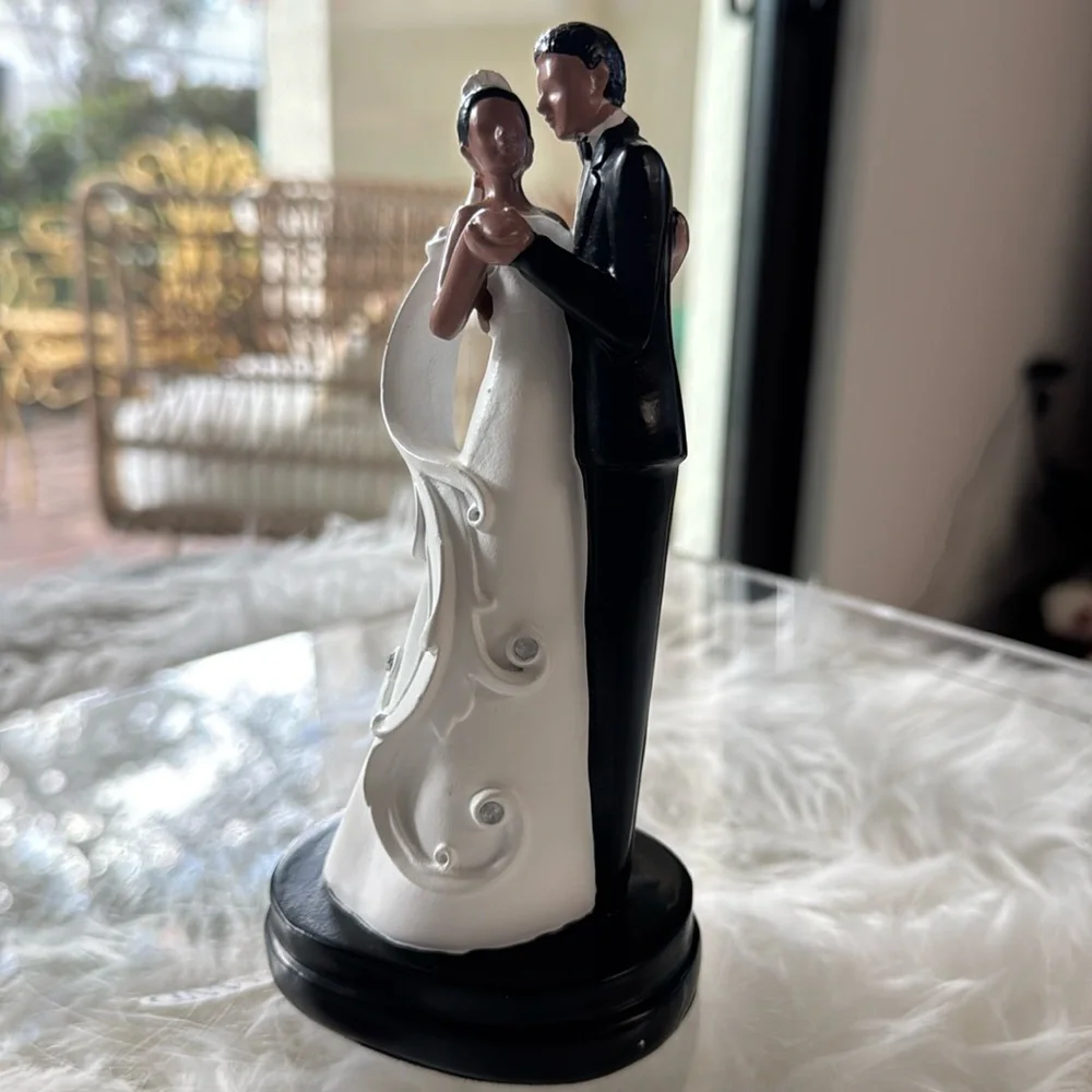 African American Bride & Groom First Dance Cake Topper & Double garter NWOT